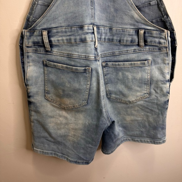 Thyme Maternity Blue Denim Shortalls Size Small - Picture 7 of 9